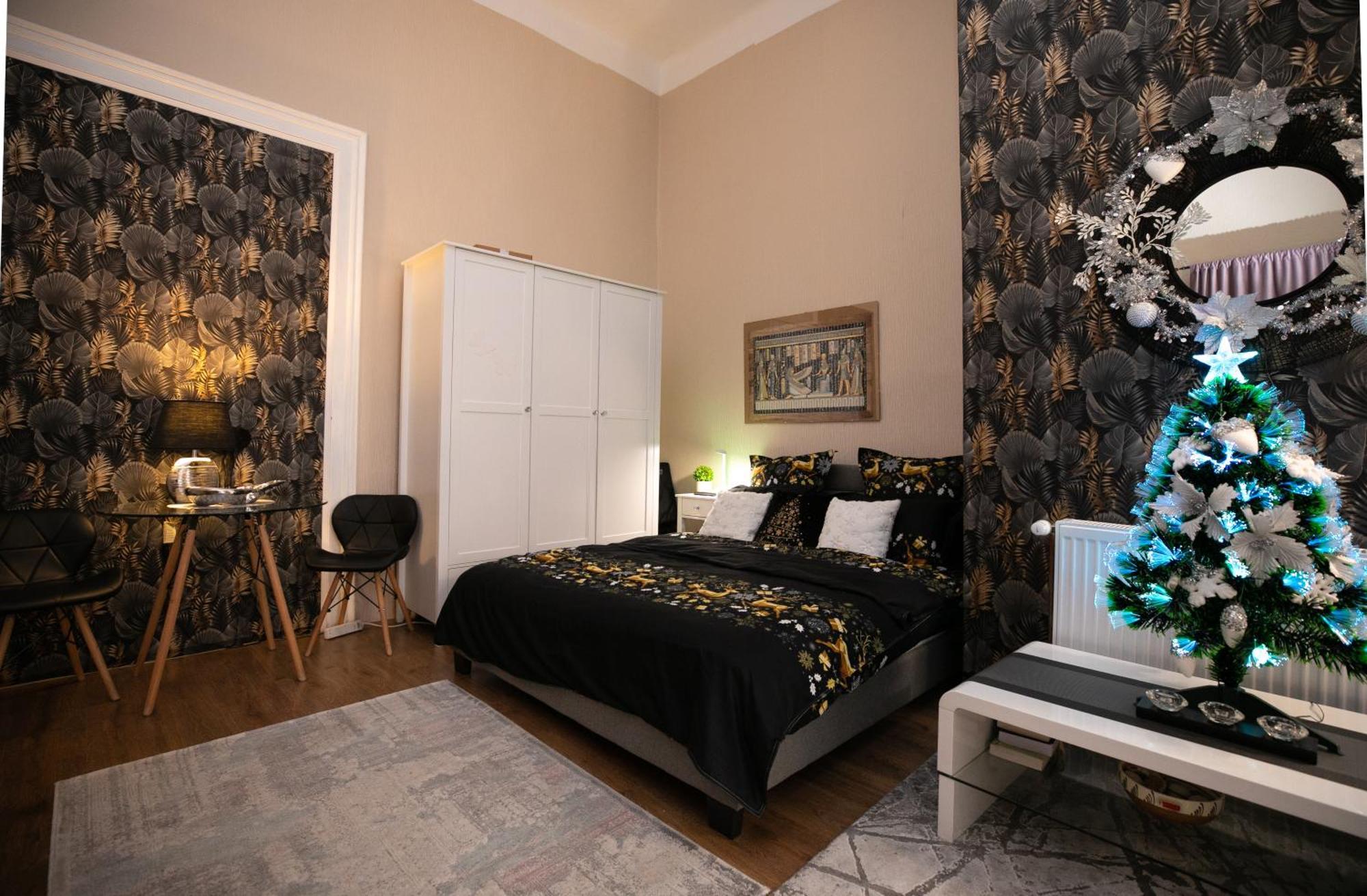 Casa Larisa Apartment Arad Exterior photo